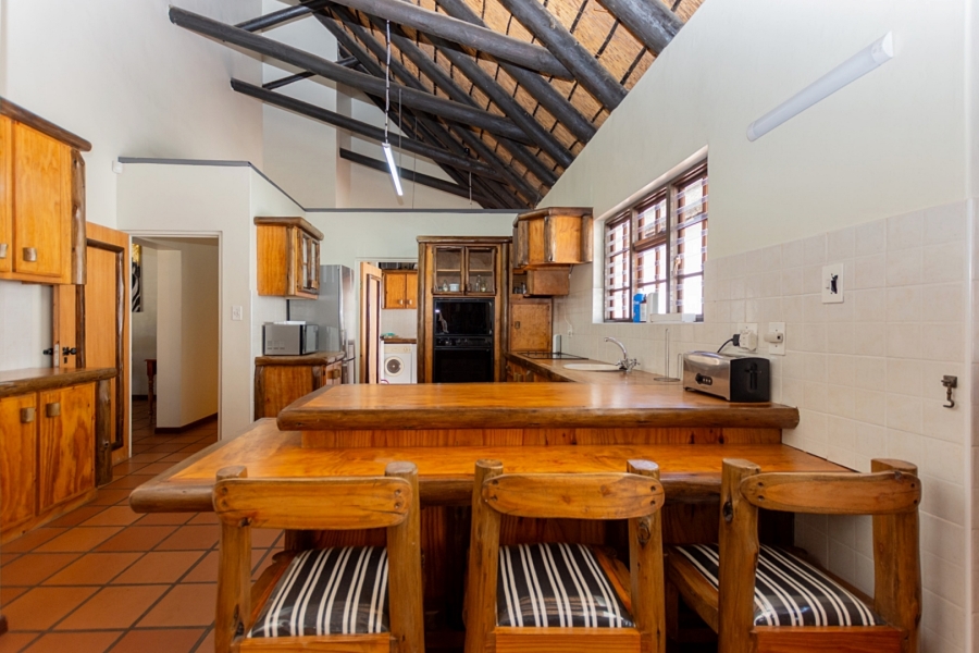 5 Bedroom Property for Sale in Myburgh Park Western Cape